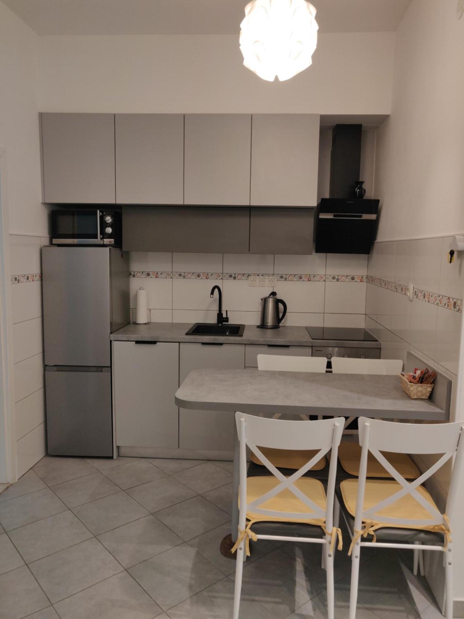 Apartman Renata Омиш Экстерьер фото